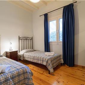 3 bedroom villa with pool in Kassiopi, Corfu, sleeps 6